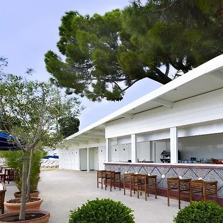 מלון Belles Rives 5*